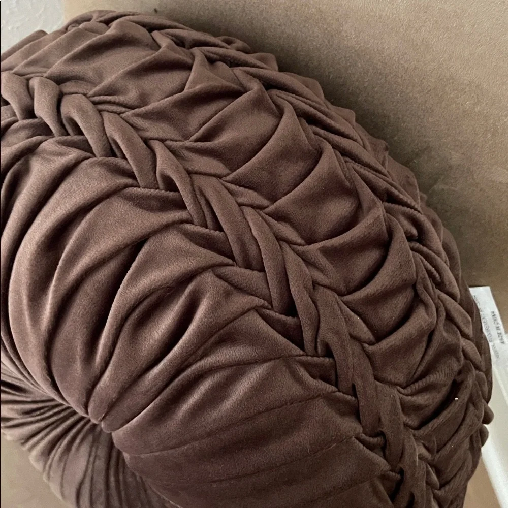 J. QUEEN New York Madeira Tufted Chocolate Round Pillow, NWT